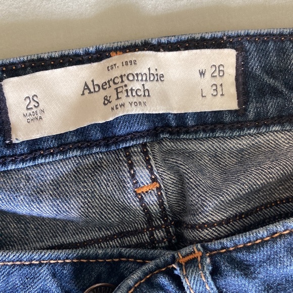 Abercrombie & Fitch jeans - Picture 3 of 8